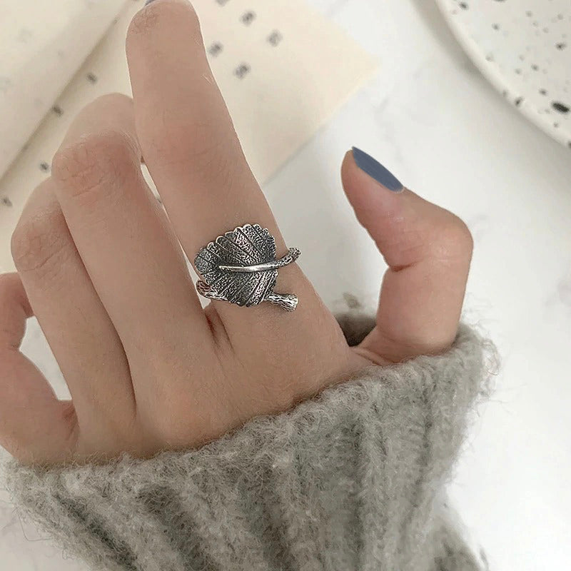 AARVO Stylish Silver Leaf Ring - RNG1007